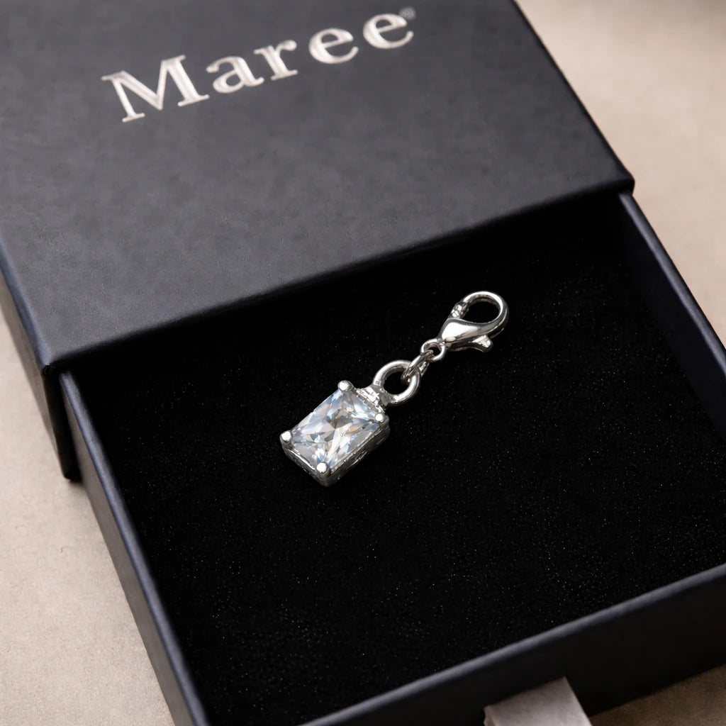 Lumière Gem Charm