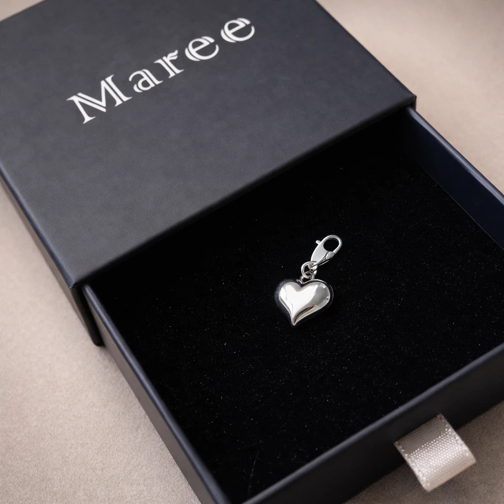 Marée Heart Charm
