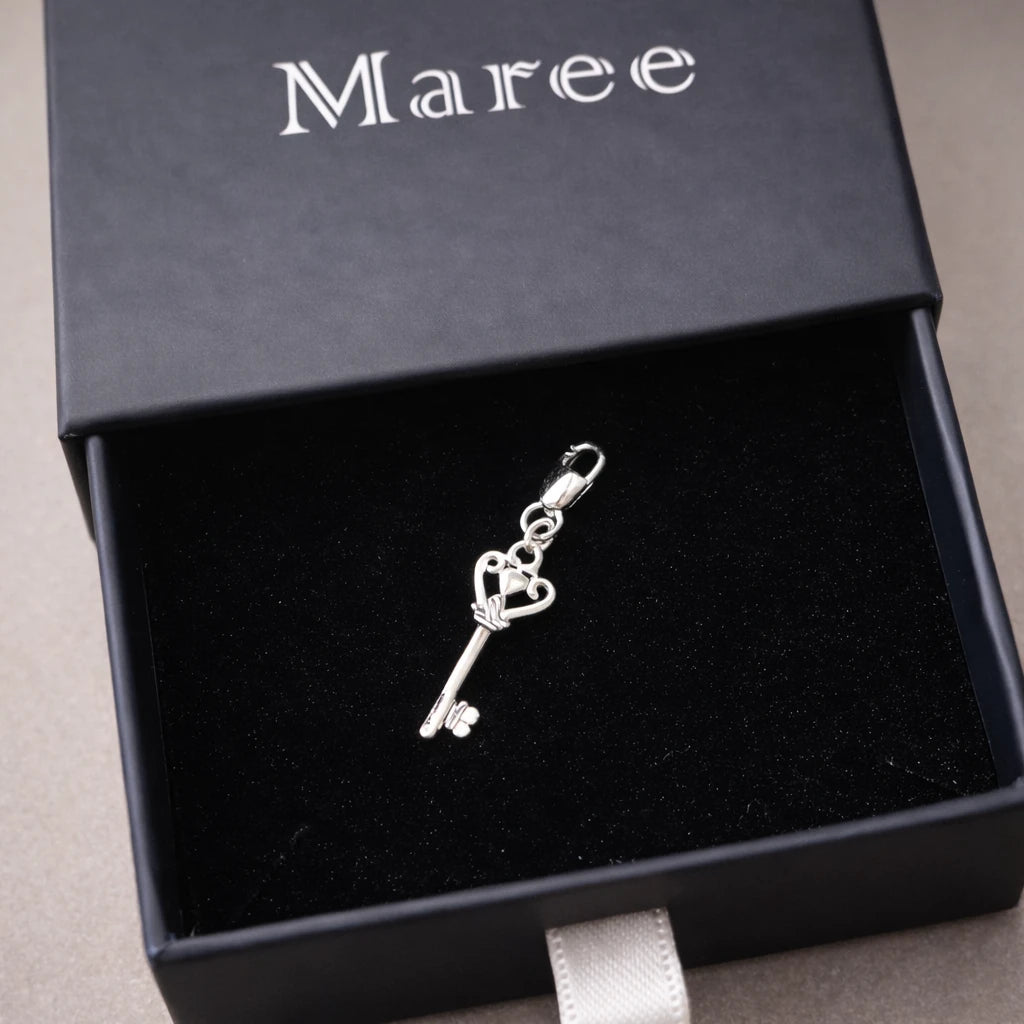 Stella Key Charm